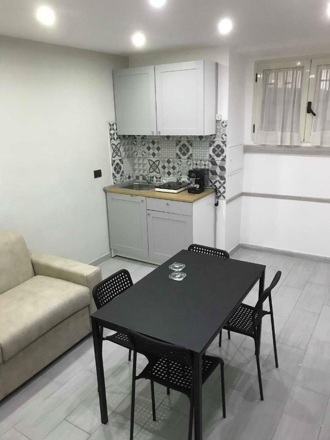 Nel Cuore Di Napoli Apartman Kültér fotó