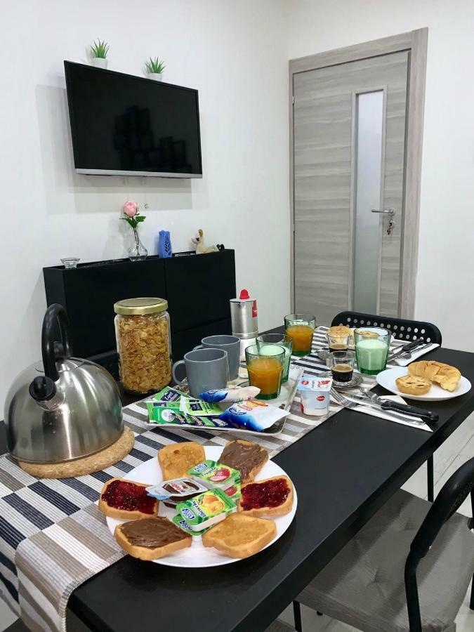 Nel Cuore Di Napoli Apartman Kültér fotó